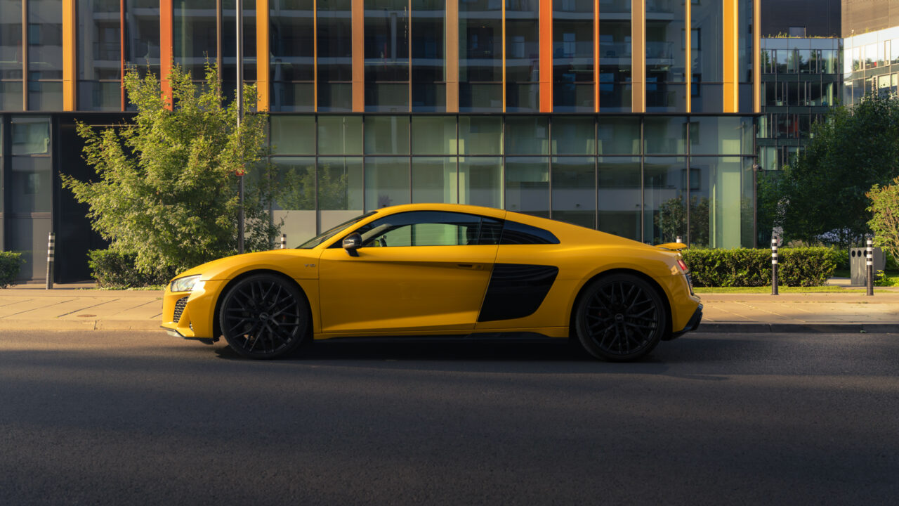 R8 (11 z 25)